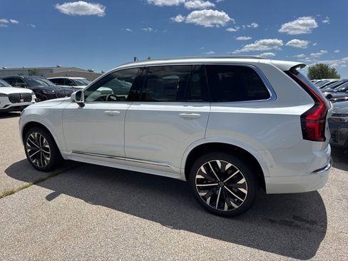 New 2026 Volvo XC90 B6 Plus w/ Protection Package Premier image 5
