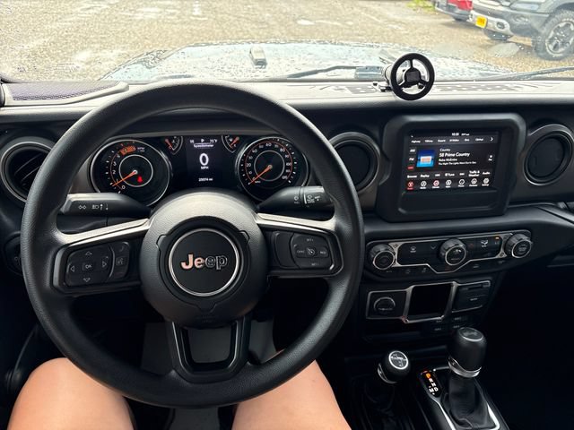 Used 2023 Jeep Wrangler Unlimited Sport AWD/4WD image 10