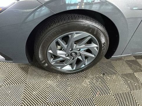 Certified 2024 Hyundai Elantra SEL FWD image 9