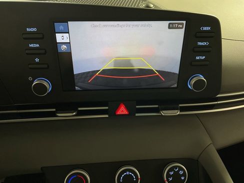 New 2026 Hyundai Elantra SE FWD image 3