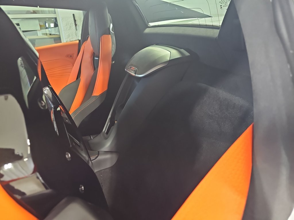 Used 2025 Chevrolet Corvette Z06 RWD image 17