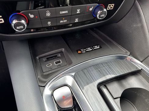 Certified 2023 Buick Enclave Essence AWD/4WD image 29