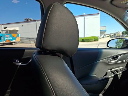 Certified 2023 Hyundai Kona Limited AWD/4WD image 13