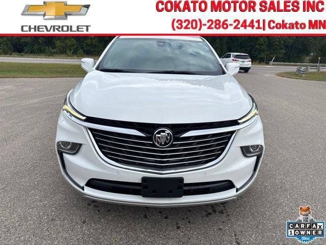Used 2023 Buick Enclave Essence AWD/4WD image 2