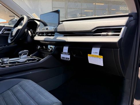 New 2026 Mitsubishi Outlander SE FWD image 17