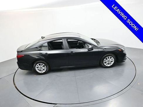 Used 2025 Toyota Camry LE FWD image 25