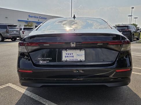 Used 2025 Honda Accord LX image 7