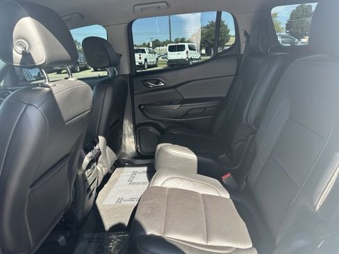 Used 2017 GMC Acadia SLT image 25