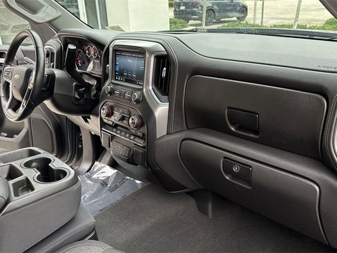 Used 2021 Chevrolet Silverado 1500 LT image 33