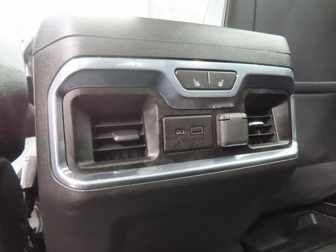 Used 2023 GMC Sierra 2500 AT4 w/ AT4 Premium Plus Package image 11