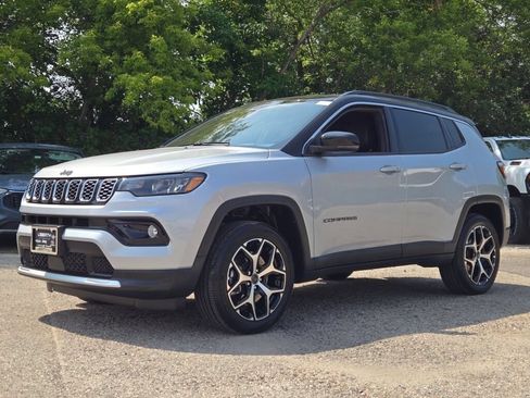New 2026 Jeep Compass Limited AWD/4WD image 4
