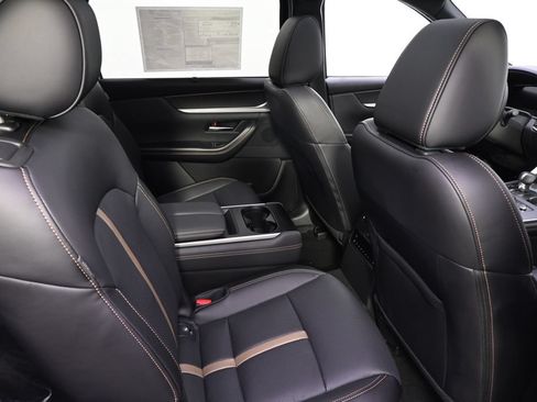 Used 2026 MAZDA CX-90 3.3 Turbo S w/ Premium Plus AWD/4WD image 18