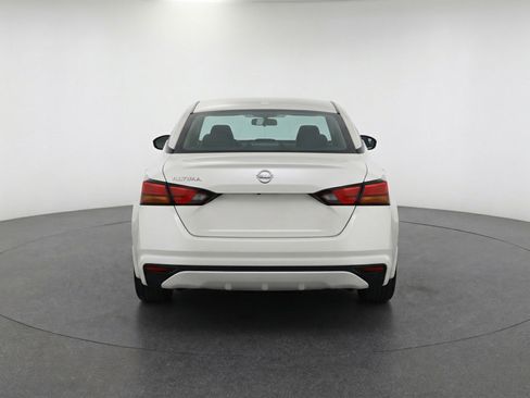 Used 2025 Nissan Altima 2.5 SV image 7