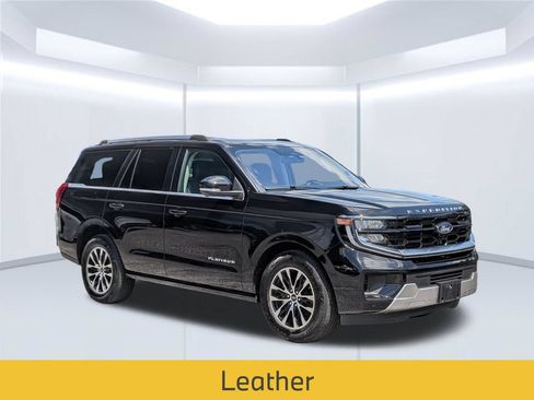 Used 2025 Ford Expedition Platinum AWD/4WD image 9