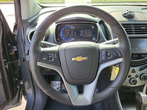 Used 2016 Chevrolet Trax LT w/ LT Convenience Package FWD image 25
