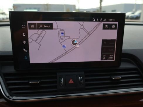 Used 2023 Audi Q5 e Premium Plus w/ Premium Plus Package image 23