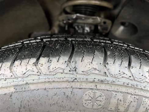 Used 2021 Hyundai Palisade Limited image 12