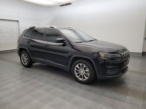 Used 2019 Jeep Cherokee Latitude Plus FWD image 11