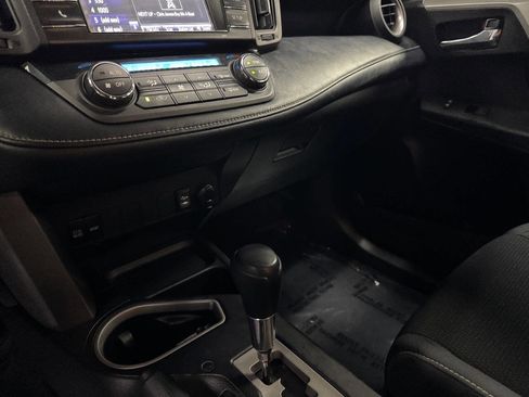Used 2018 Toyota RAV4 XLE image 26