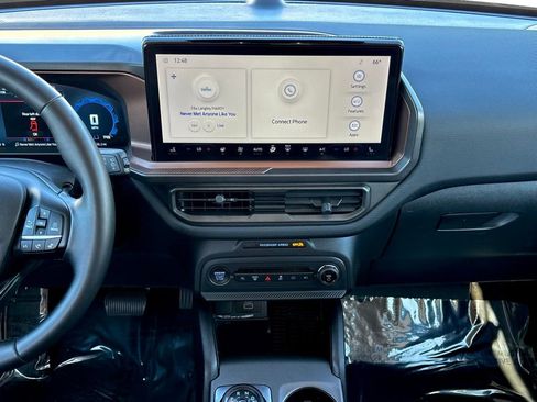 Used 2025 Ford Bronco Sport Outer Banks image 26