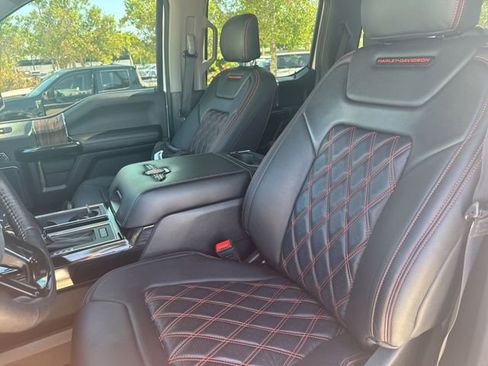 Used 2019 Ford F150 Lariat w/ Equipment Group 502A Luxury AWD/4WD image 10