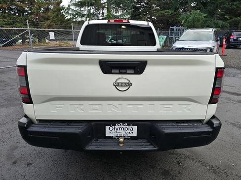 Used 2024 Nissan Frontier S w/ S Utility Package RWD image 5