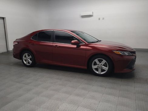 Used 2020 Toyota Camry LE FWD image 11