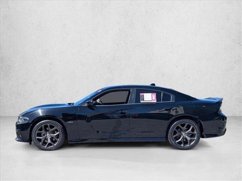 Used 2019 Dodge Charger R/T w/ Cold Weather Package RWD image 9