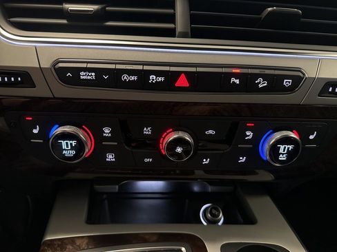 Used 2019 Audi Q7 2.0T Premium Plus w/ Premium Plus Package image 13