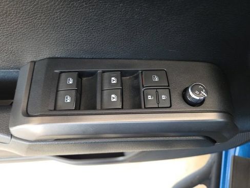 Used 2017 Toyota Tacoma TRD Sport AWD/4WD image 56