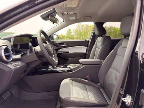 New 2026 Chevrolet Trax LT FWD image 18