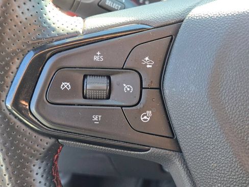 Certified 2024 Chevrolet Trax RS w/ Driver Confidence Package FWD image 31