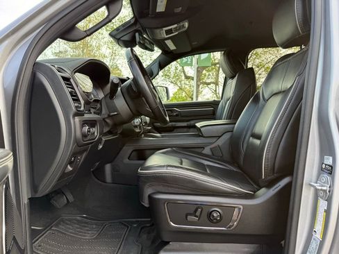 Used 2022 RAM 1500 Limited AWD/4WD image 12