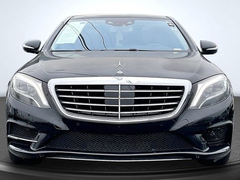 Used 2015 Mercedes-Benz S 550 Sedan image 3