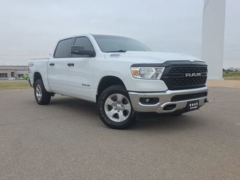 Used 2024 RAM 1500 Big Horn AWD/4WD image 9