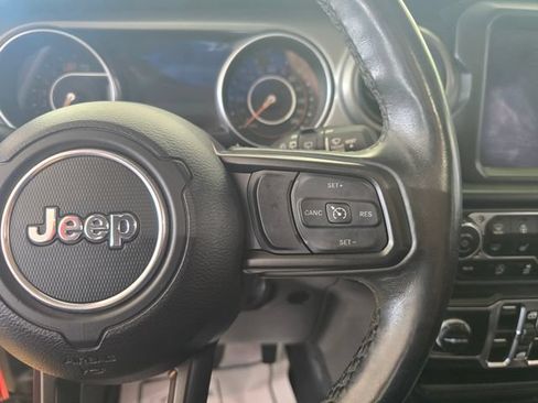 Used 2021 Jeep Wrangler Unlimited Sport AWD/4WD image 22