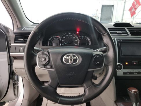 Used 2013 Toyota Camry XLE image 27