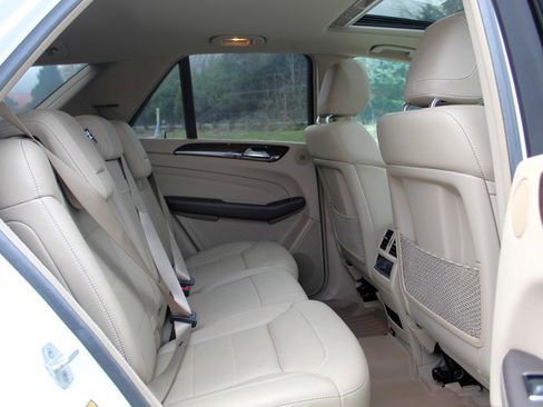 Used 2013 Mercedes-Benz ML 350 4MATIC image 18