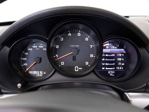 Certified 2013 Porsche Boxster RWD image 21