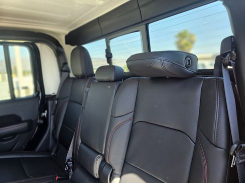 New 2026 Jeep Gladiator Rubicon AWD/4WD image 24