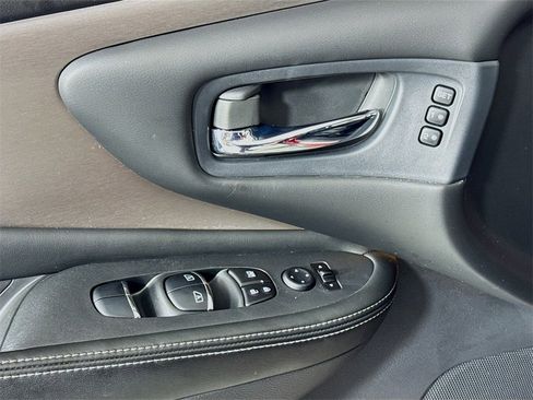 Used 2019 Nissan Murano SL w/ SL Technology Package image 18