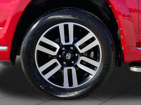 Used 2020 Toyota 4Runner Limited RWD image 11