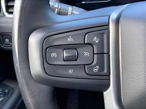 Used 2024 GMC Yukon XL Denali AWD/4WD image 24