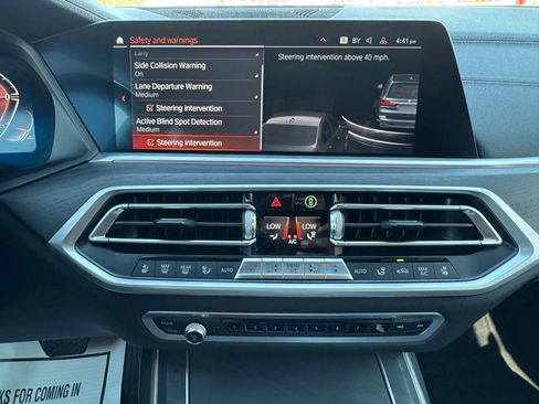 Used 2021 BMW X7 xDrive40i w/ Premium Package image 36