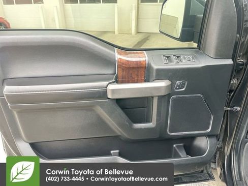 Used 2015 Ford F150 Platinum w/ Equipment Group 701A Luxury image 26