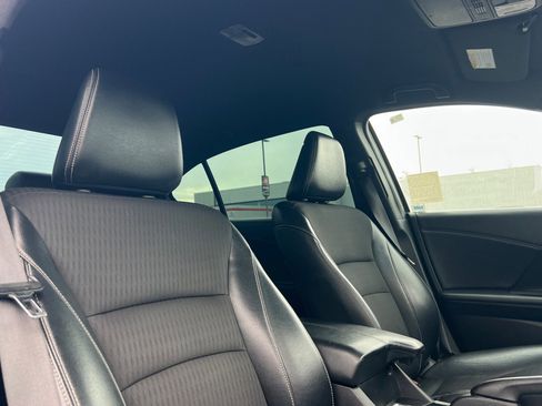 Used 2017 Honda Accord Sport image 16