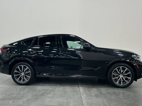 Used 2023 BMW X6 xDrive40i w/ M Sport Package AWD/4WD image 3