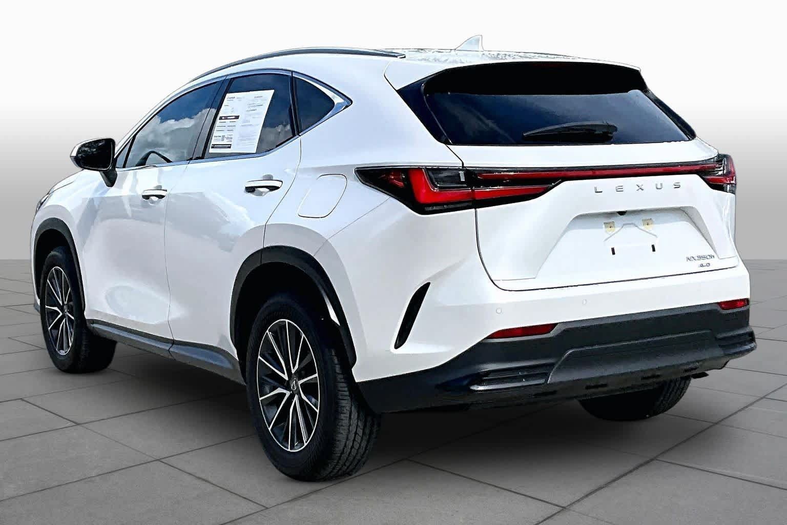 Used 2024 Lexus NX 350h AWD image 12