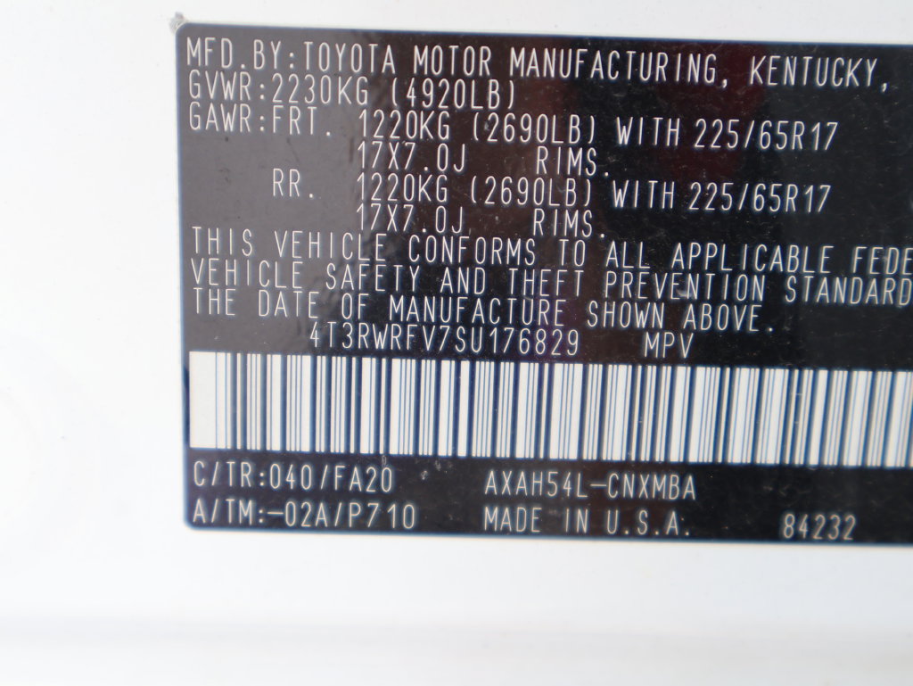 Used 2025 Toyota RAV4 XLE AWD/4WD image 40