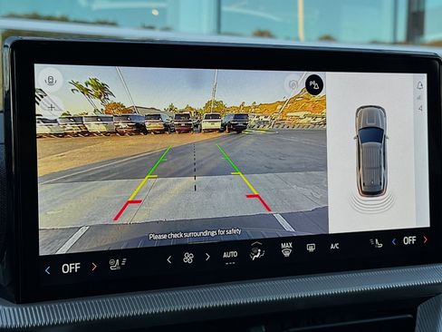 New 2025 Ford Explorer Active w/ Active Comfort Package image 16